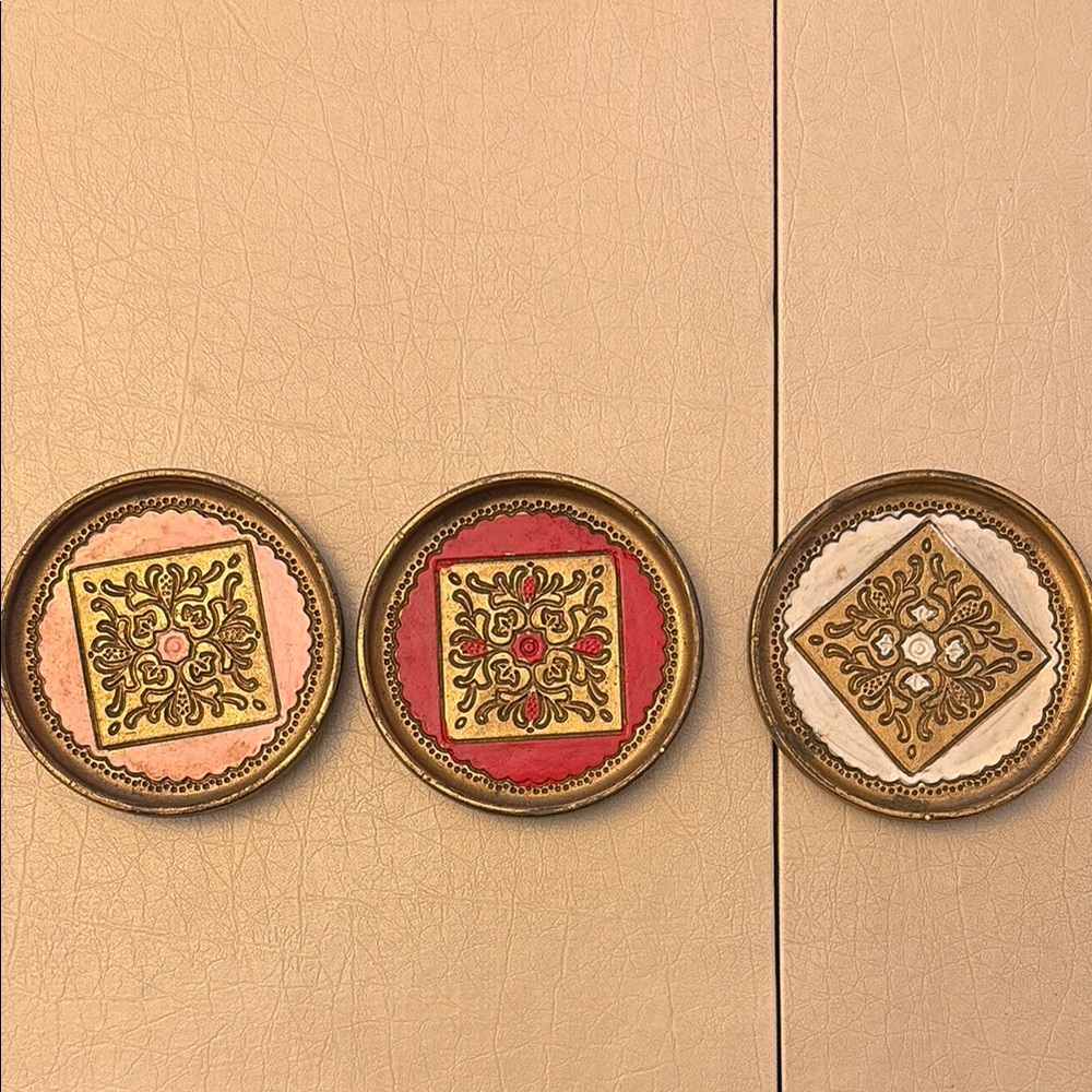 Vintage Style Gold and Pink Decorative coaster